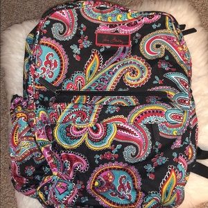 Super cute vera bradley backpack😍💐